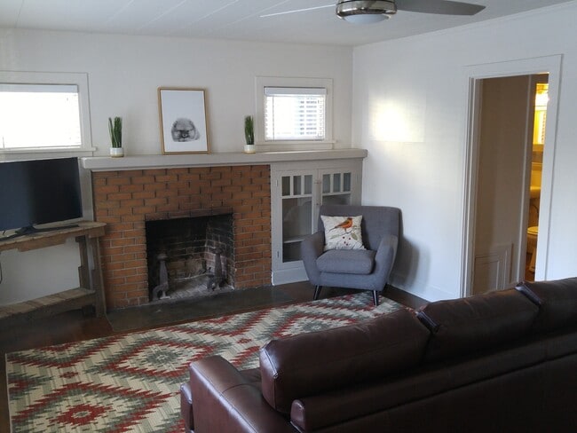 Photo - 170-704-708 Broadway Duplex, Bend Unit 170-708 Broadway