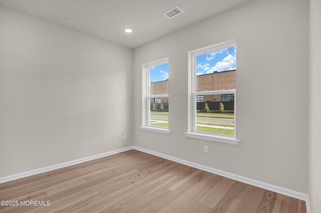 Photo - 16 Barton Ave