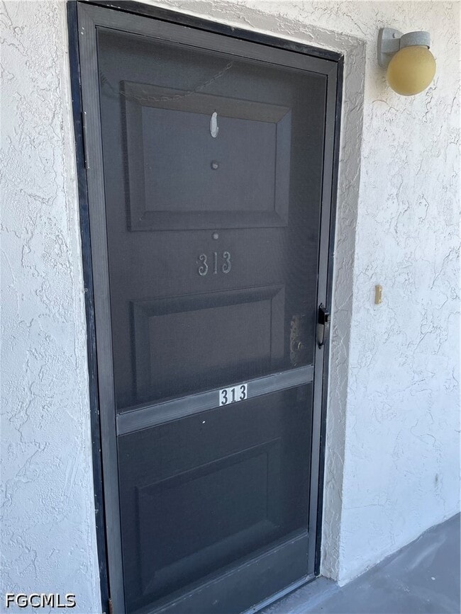 Photo - 4906 Victoria Dr Unit 313