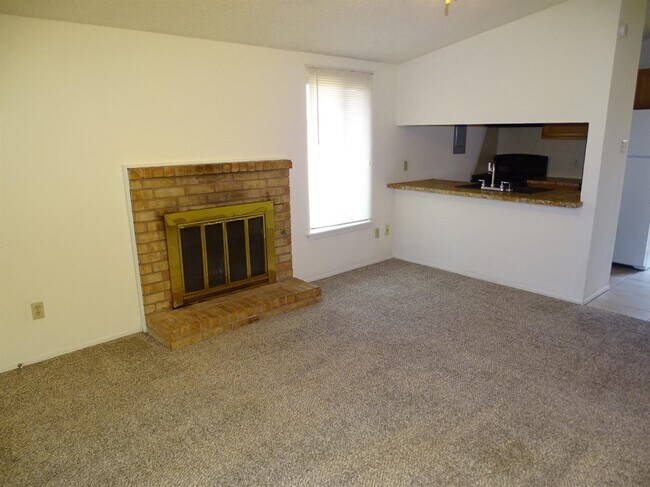 Photo - 206 N Troy Ave