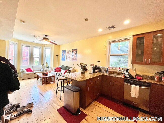731 Parker St Unit 2