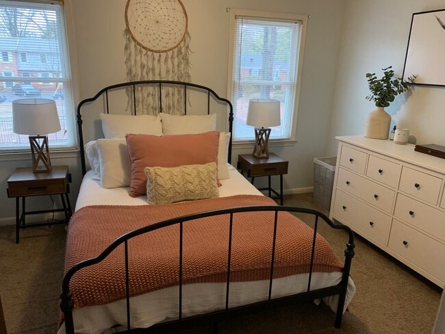 Photo - Fox Fire Apartments