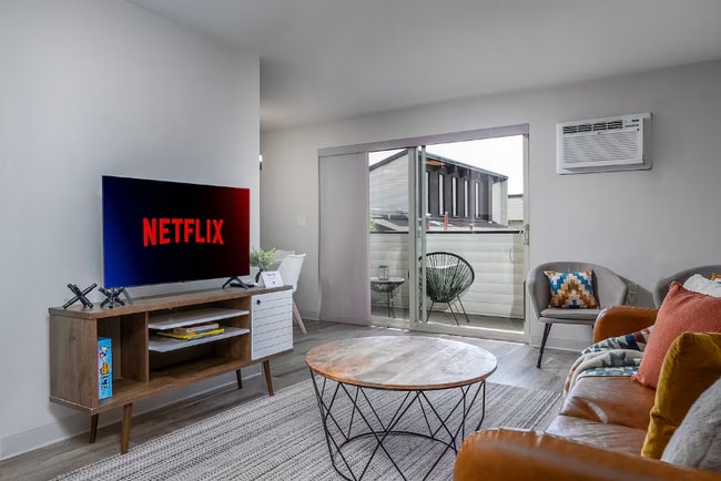 Photo - 1430 3rd Ave E Unidad 9