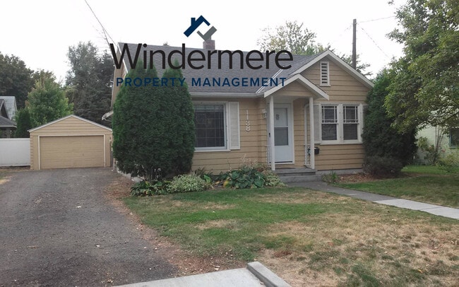 Building Photo - 1138 E Isaacs Ave Rental