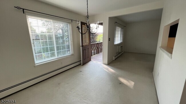 Photo - 8 Sentinel Ct