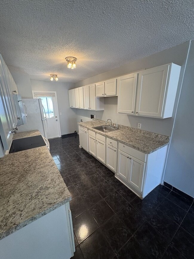 Photo - 539 E Rosewood Ln