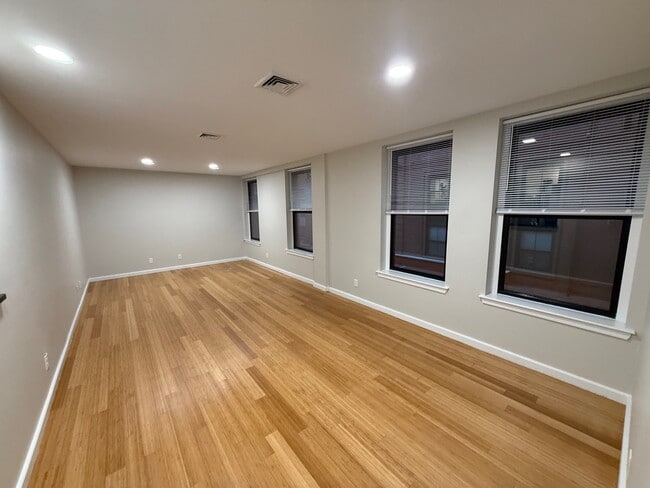 Photo - 1714 Washington St Unit 203