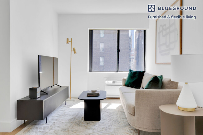 Building Photo - 160 W 24th St Rental