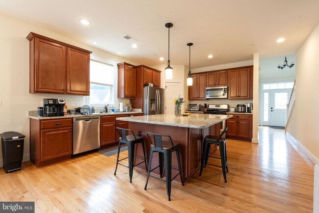 Photo - 1113 Chevron Rd