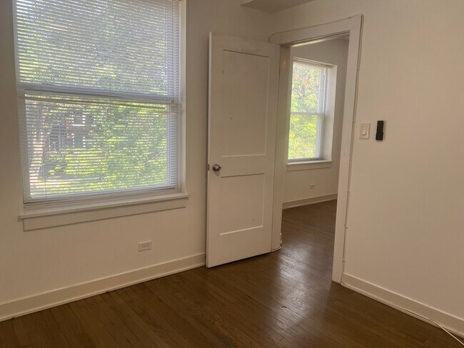 Photo - 7136 S Prairie Ave House