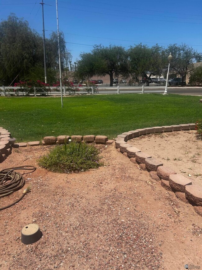 Photo - 2101 W 25th St