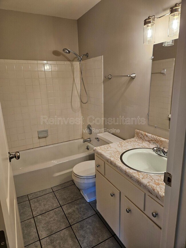 51 Winchester Pl Unit C