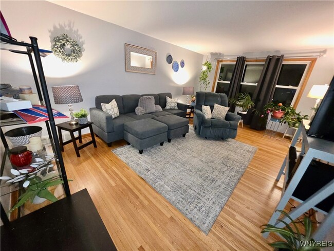 Photo - 47 Tussing Ln