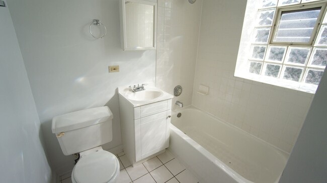 Photo - 1840 N Humboldt Blvd Unit 1