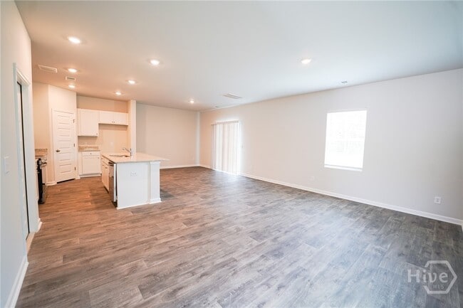 Photo - 154 Bottlebrush Dr