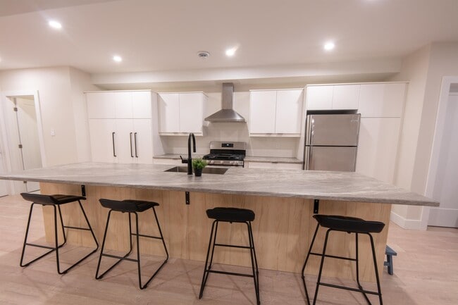 Photo - 130 Chippewa Ave Unité B