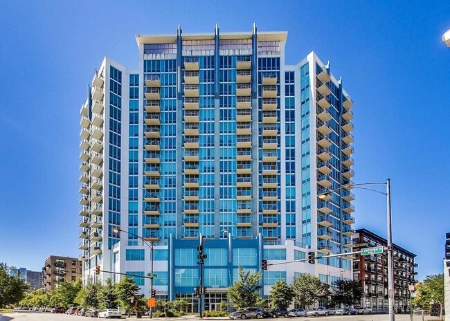 Building Photo - 1600 S Indiana Ave Unit 1308