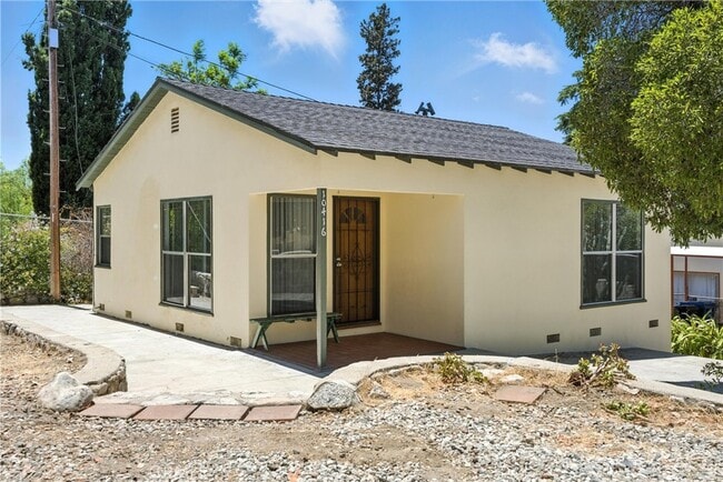 Building Photo - 10416 Fairgrove Ave Unit 10416 Rental