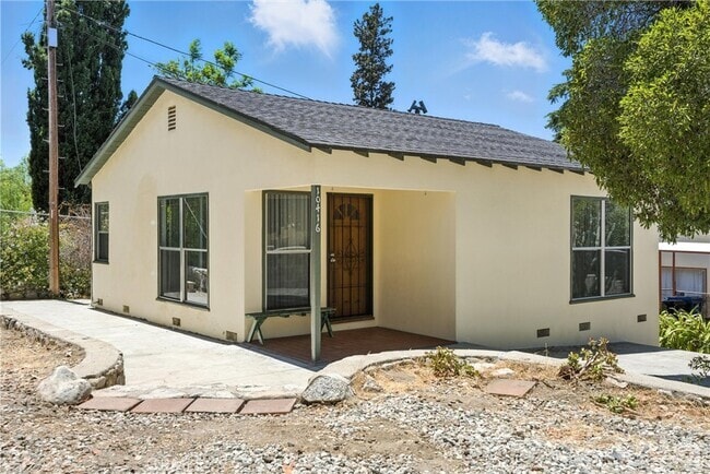 Building Photo - 10416 Fairgrove Ave Unit 10416 Rental