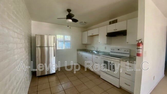 Photo - 1025 S Santa Rita Ave