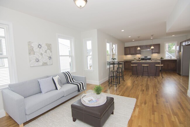 79 Thurston St Unit 2