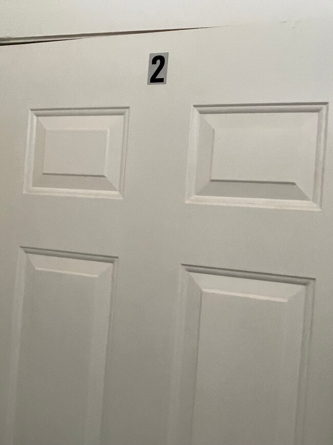 Photo - 6740 S Saint Lawrence Ave Unit 2