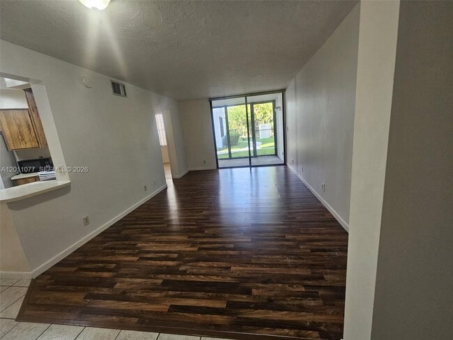 Photo - 211 Lake Pointe Dr Unit 108