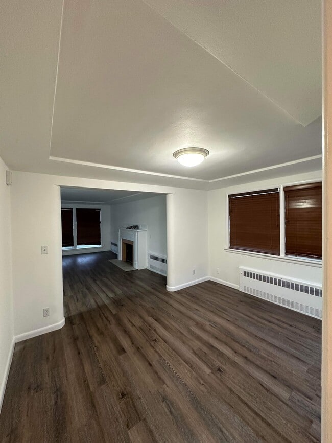 Photo - 922 N Washington St