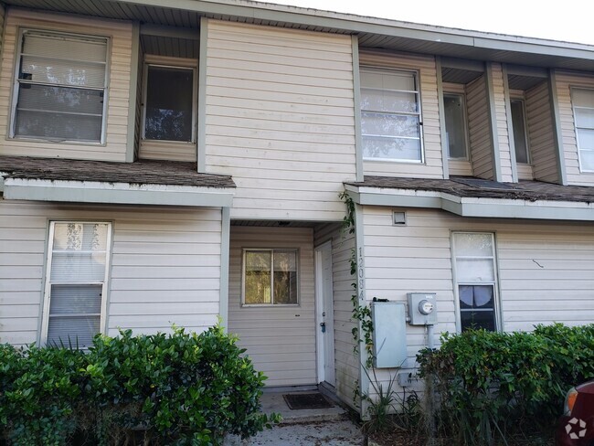 Building Photo - Orlando -2 Bedroom, 1.5 Bathroom -$1,345.00 Rental