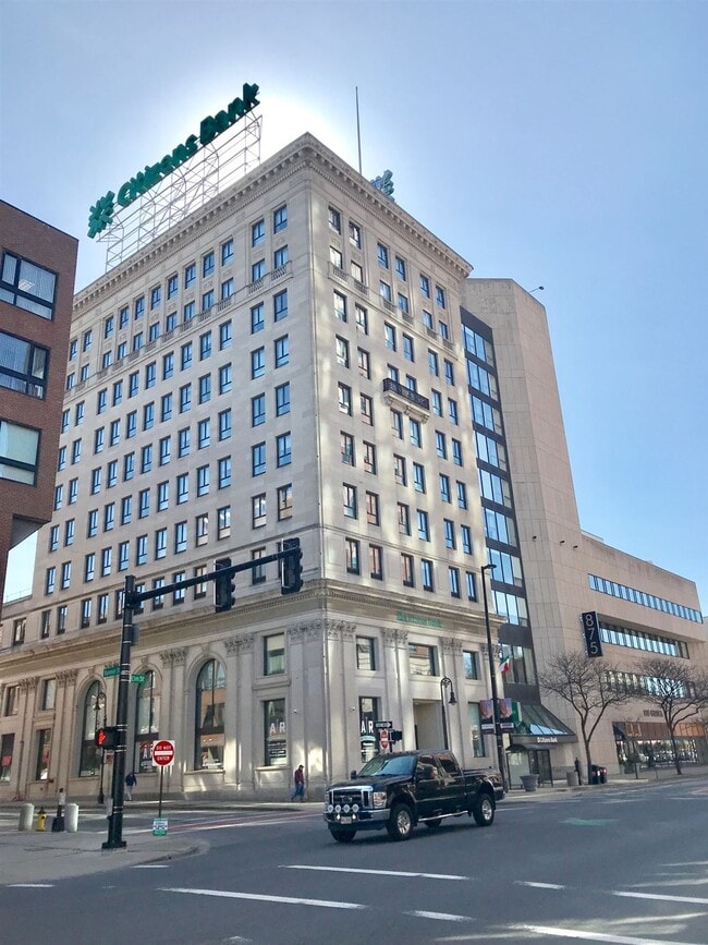 Photo - 875 Elm St Unidad 418