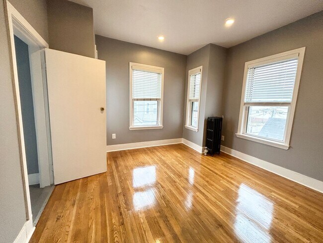 Photo - 14 Batchelder St