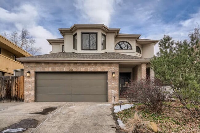 Building Photo - Beautiful Cherry Creek Home- Great Locatio...
