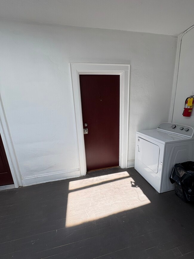 Photo - 424 W Washington St Unit 2