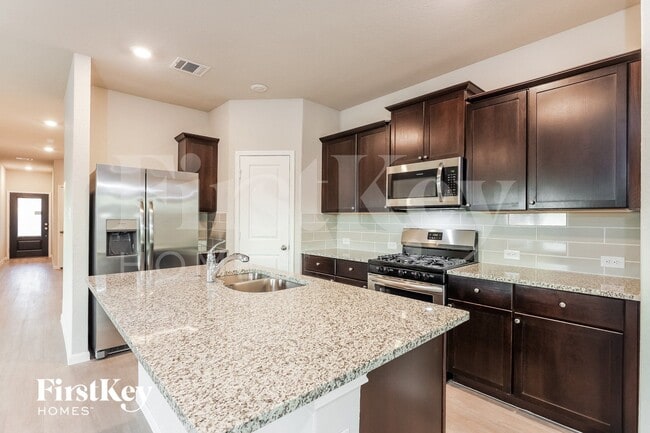 Photo - 15007 Maskette Ave