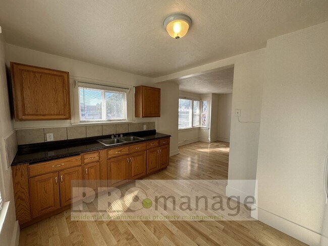 Photo - 399 W 17th St Unit 399 #1