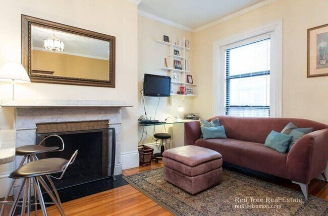 Photo - 190 Beacon St Unit 3