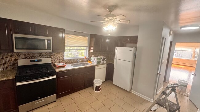 Photo - 5544 N Campbell Ave Unit 2