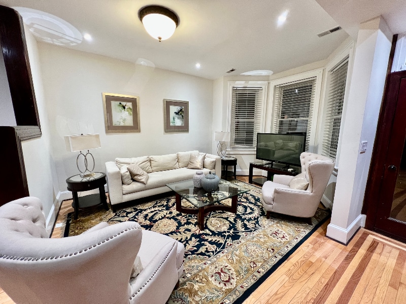 Photo - 56 Adams St NW