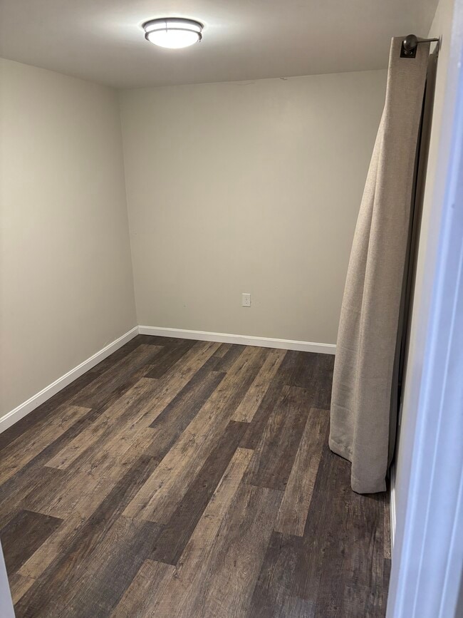 Oficina/Dormitorio - 18 Pope St Unidad #2