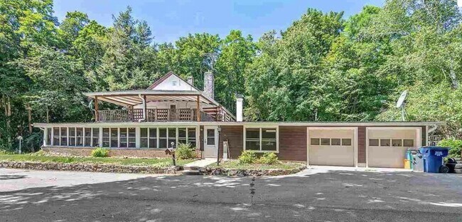 E2508 Sunset Rd