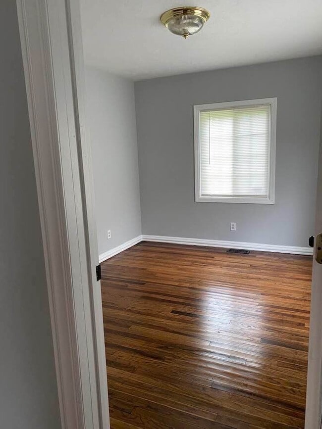 Photo - 315 S 7th St