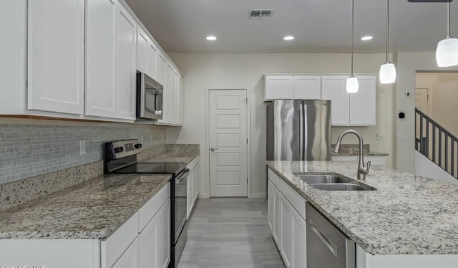 Photo - 1564 W Redwood Ln