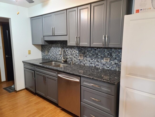 Photo - 817 Oakton St Unit 201