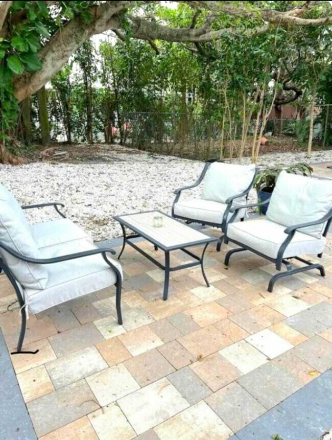 Photo - 1211 NE 15th Ave Unit 2
