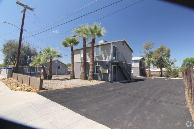 Building Photo - 1014 E Campbell Ave Rental