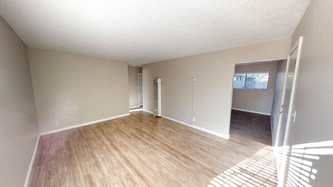 Photo - 2 BED & 1 BATH UNIT AVAILABLE - LOS ANGELES!