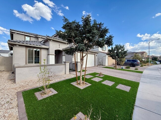 Building Photo - 5709 N 88th Ln