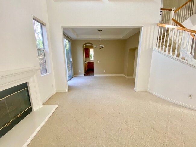 Photo - Spacious 4 bed 3 bath Newbury park home