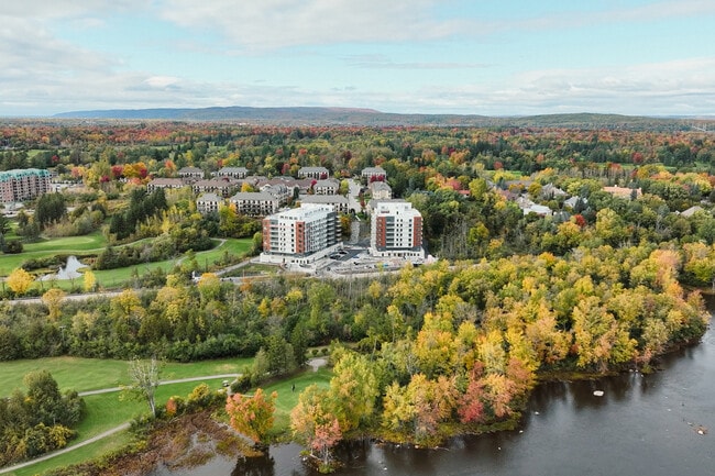 Château Golf exterior 2 - Château golf