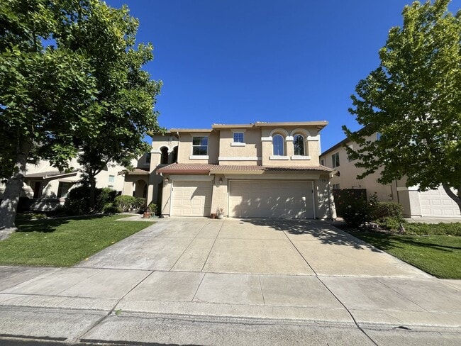 Photo - COMING SOON!!! 4 bedroom 3 bathroom home in Elk Grove!